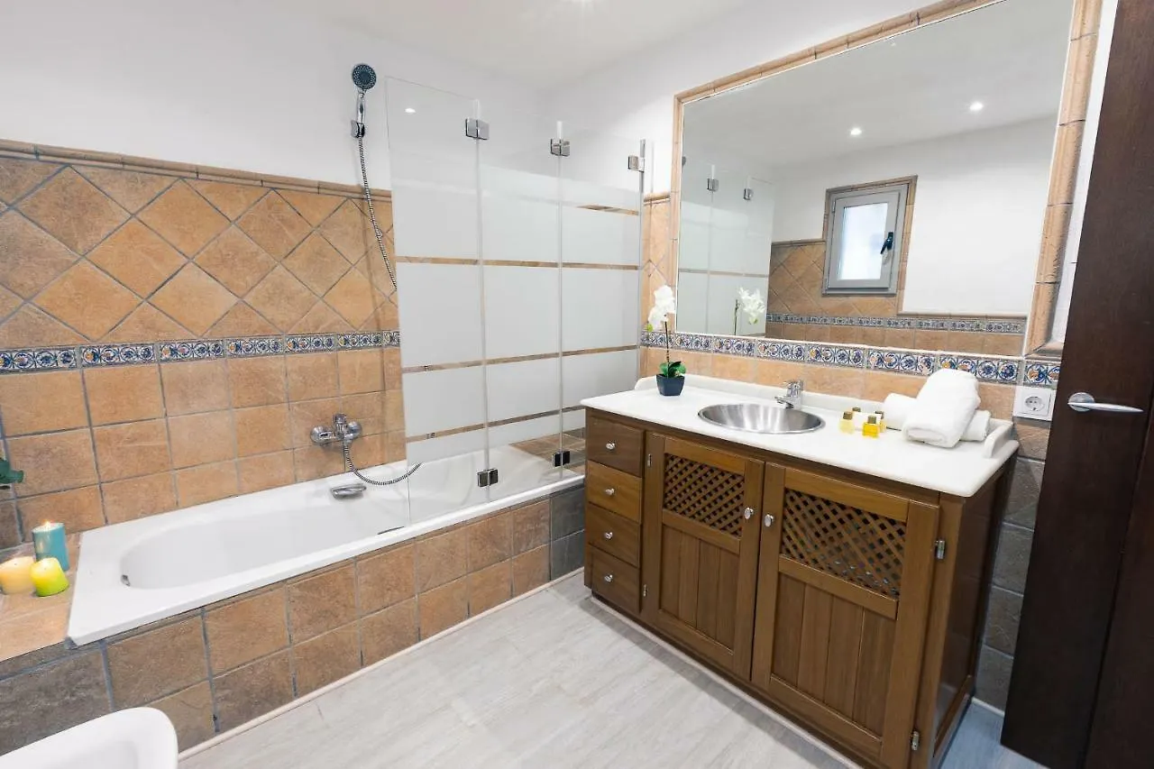 Апартаменты Mediterranean Hideaway Марбелья Испания